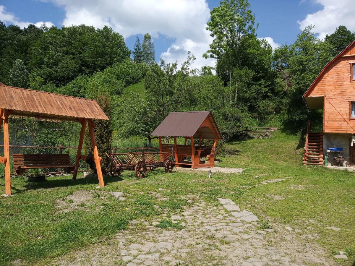 Верховинський Котедж Bukovets Esterno foto